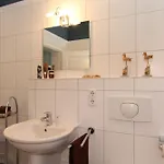 Apartamento Brise Theresa App 04 *