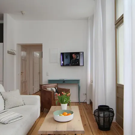 Brise Theresa App 04 *